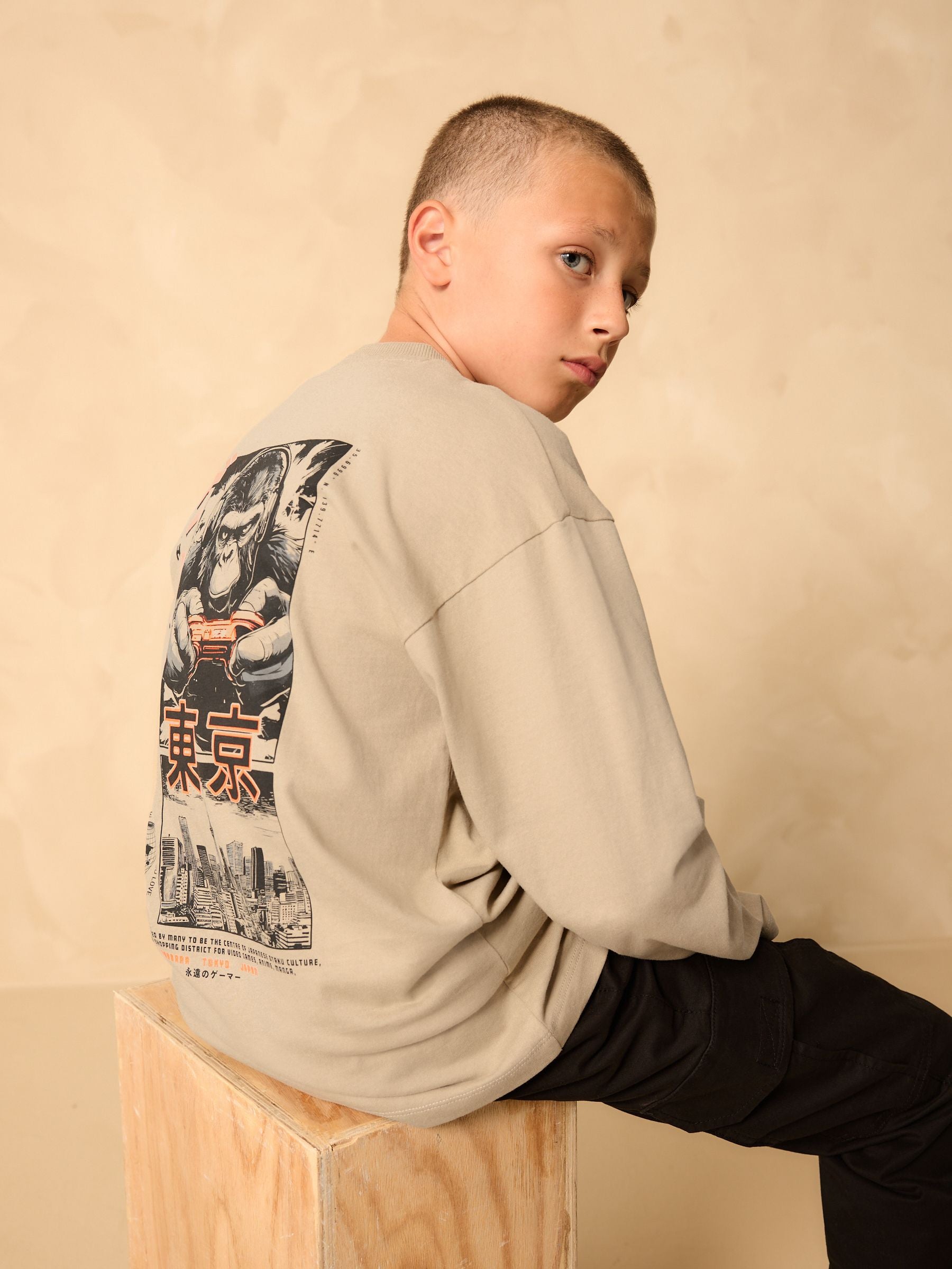 Dsiney Kidz - Stone Gorilla Gamer Relaxed Fit Graphic Long Sleeve Cotton T-Shirt (3-16yrs) image 3