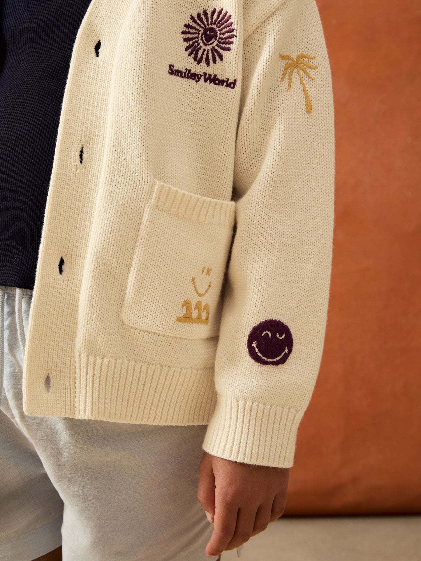 Dsiney Kidz - Reiss Off White Vedra 4-9 yrs SmileyWorld | Reiss Embroidery Cardigan Unisex Fit image 4