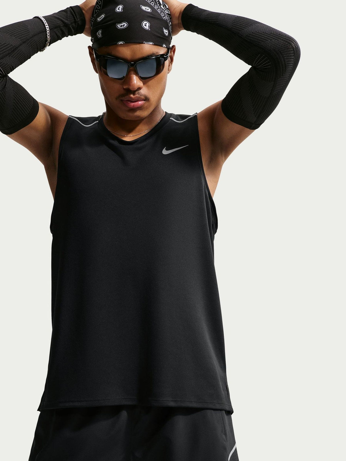 Dsiney Kidz - Nike Black Miler Dri-FIT 7 Inch Brief Lined Running Shorts image 5
