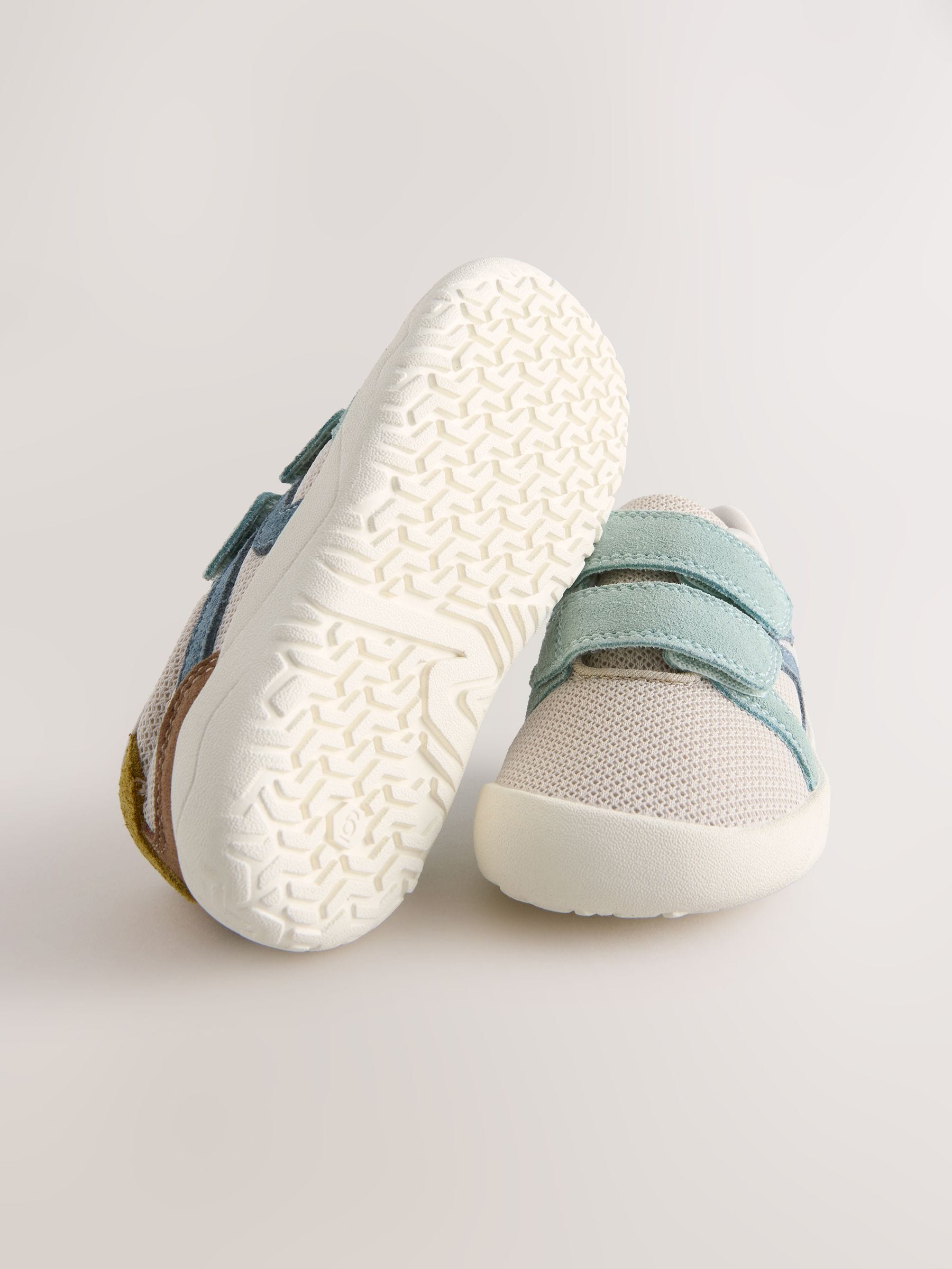 Blue/Green Barefoot Leather Touch Fastening Trainers image 4