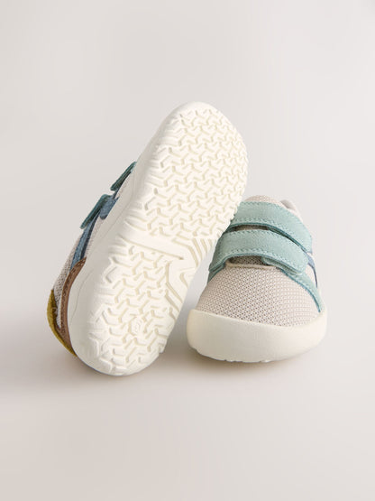 Blue/Green Barefoot Leather Touch Fastening Trainers image 4