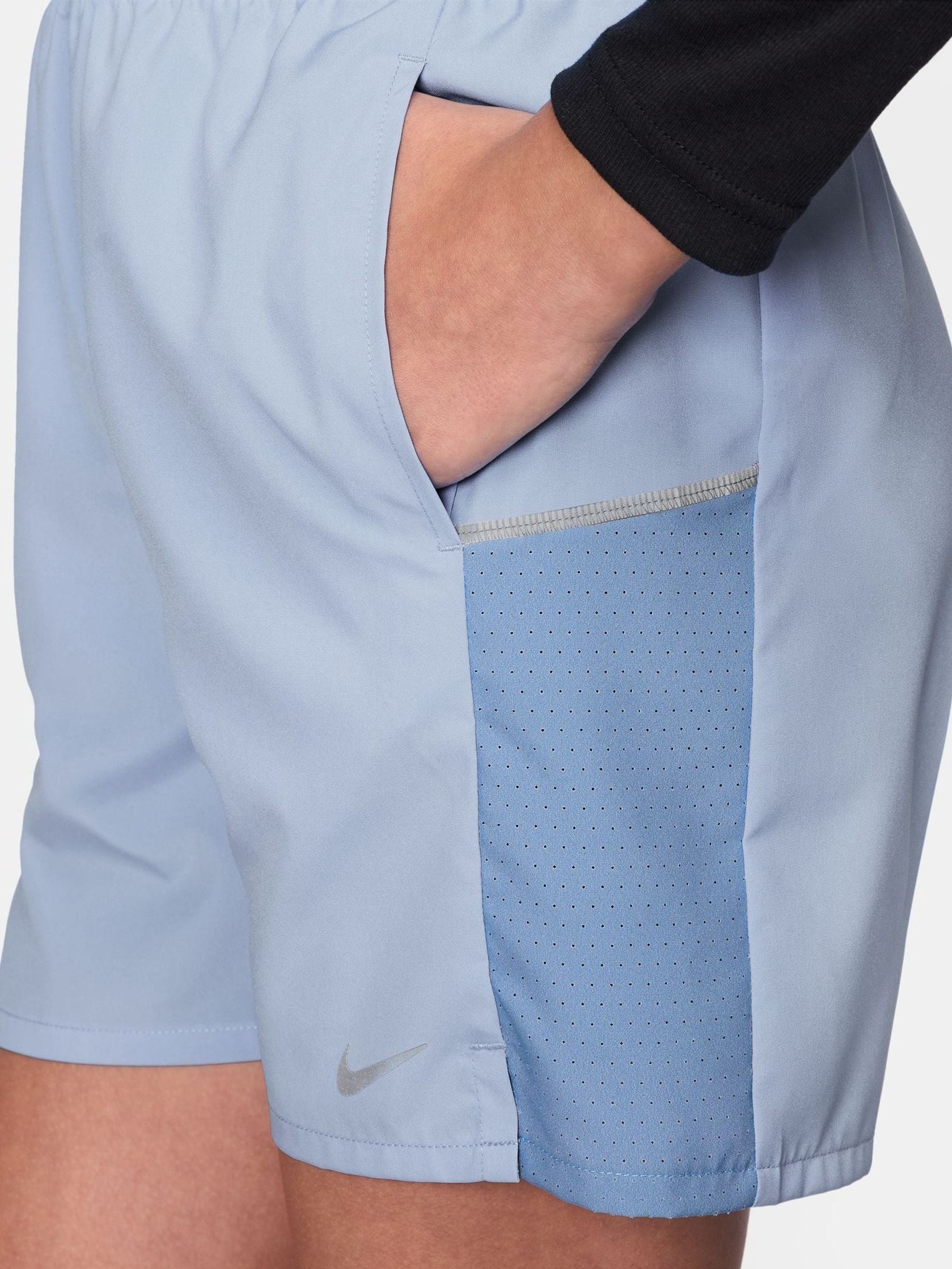 Dsiney Kidz - Nike Hydrogen Blue Miler Dri-FIT Training Shorts image 4
