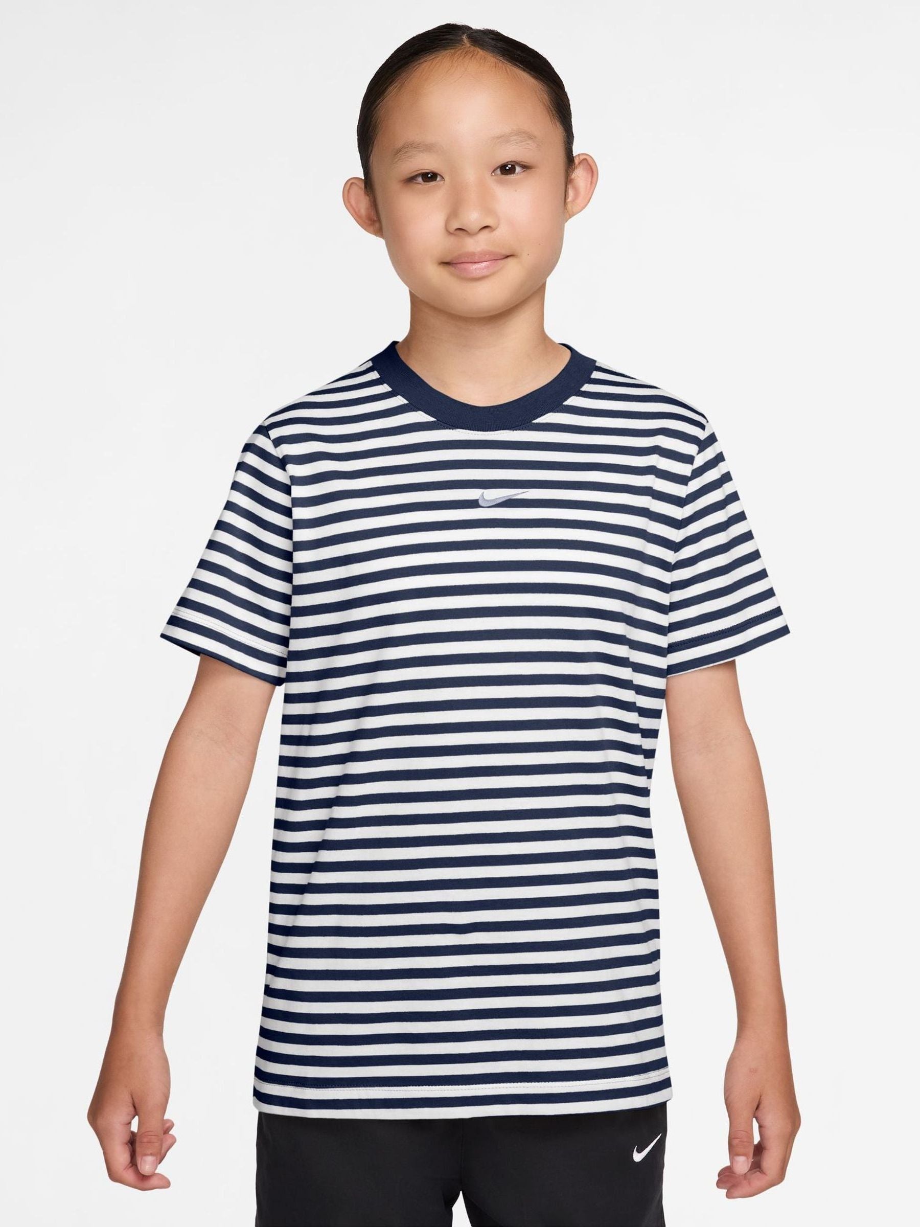 Dsiney Kidz - Nike Midnight Navy Sportswear T-Shirt image 1