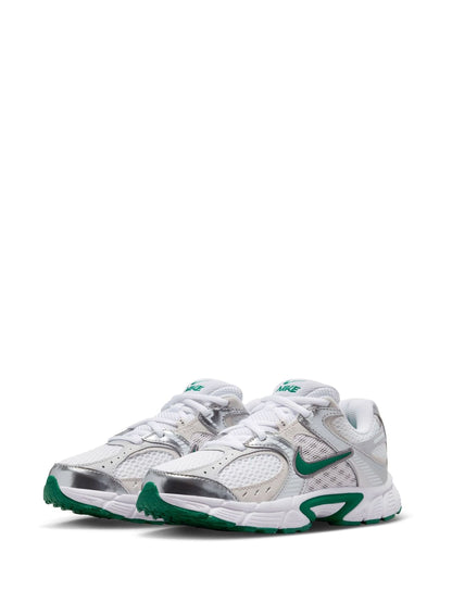 Nike White/Silver Green Youth V5 Runner Trainers image 2