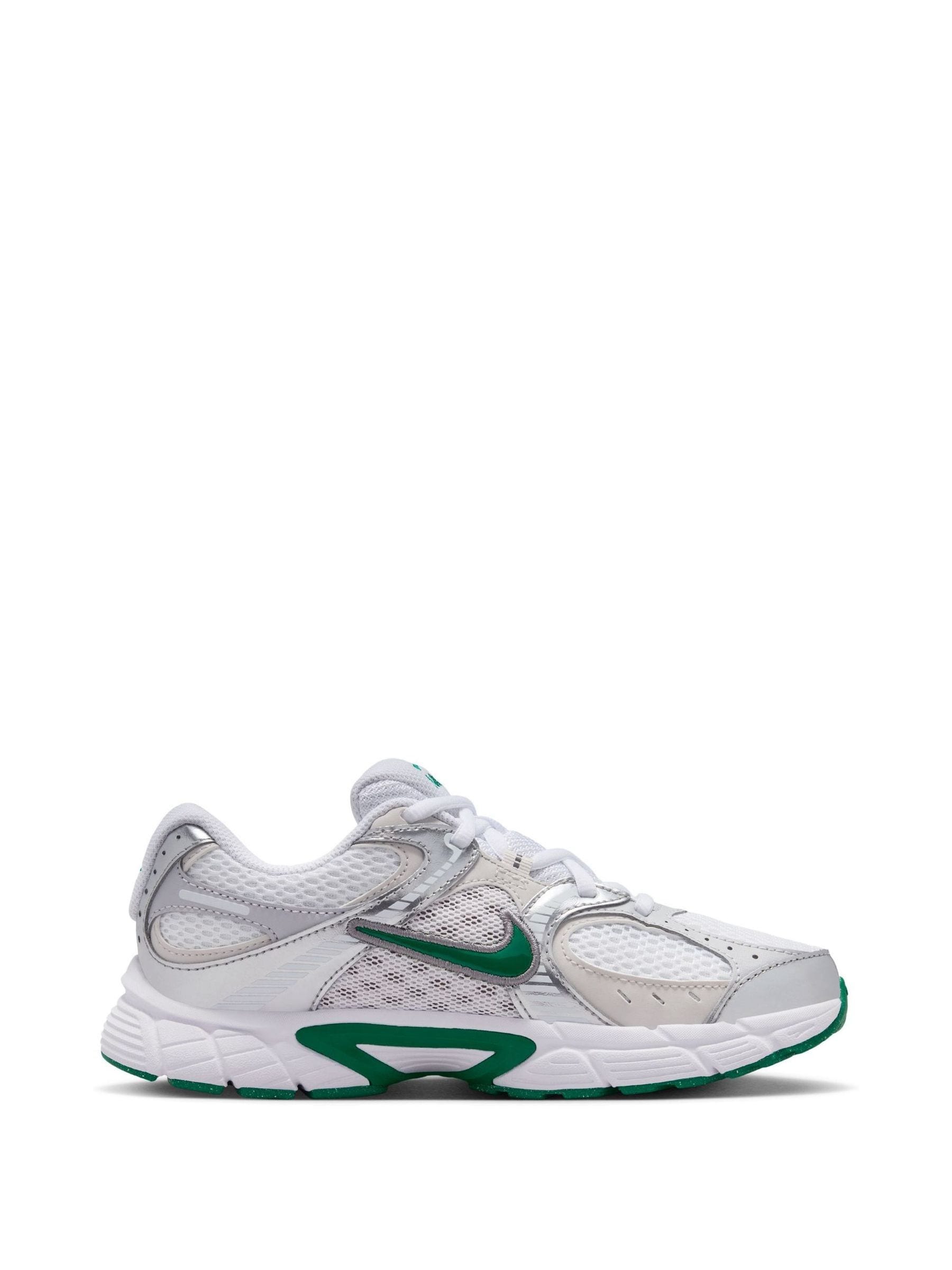 Nike White/Silver Green Youth V5 Runner Trainers image 3