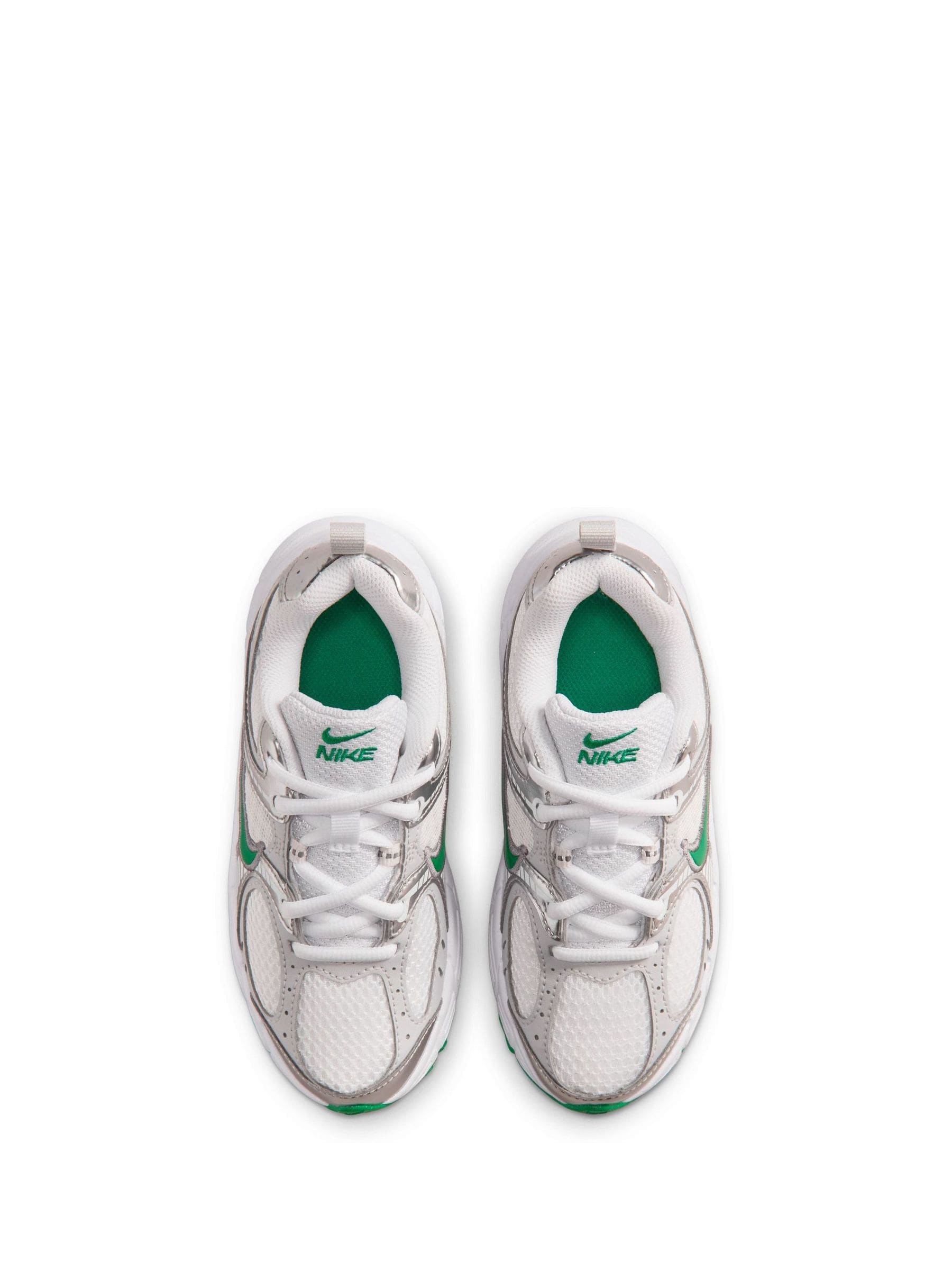 Nike White Junior V5 Runner Trainers image 6