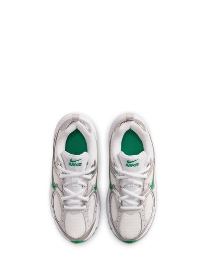 Nike White Junior V5 Runner Trainers image 6