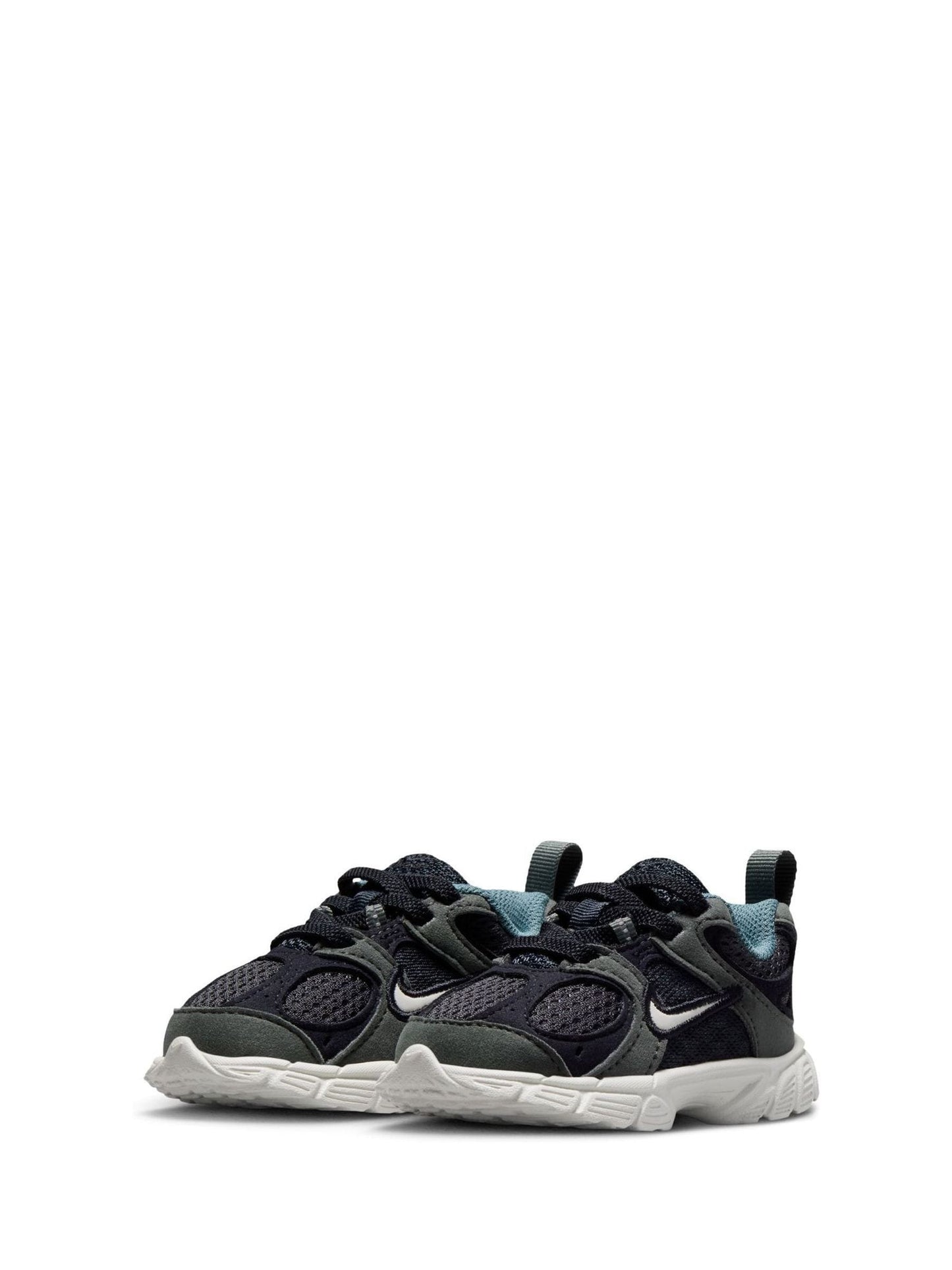 Nike Black/Green Spruce Infant V5 Runner Suede Trainers image 2