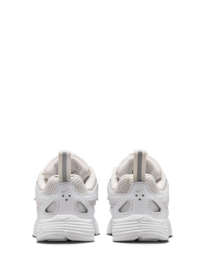 Nike Black Infant P6000 Trainers image 4