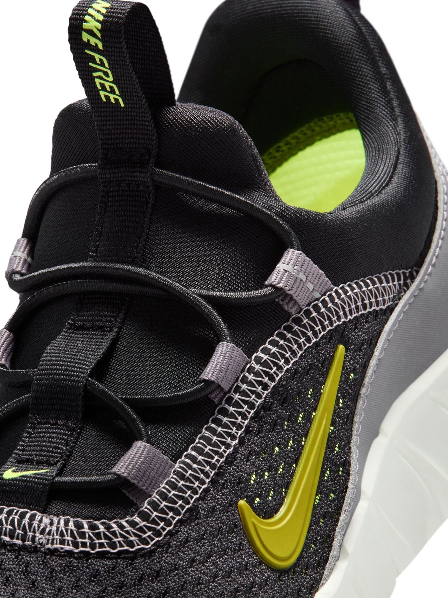 Nike Black/Green Junior Free Ride Trainers image 6