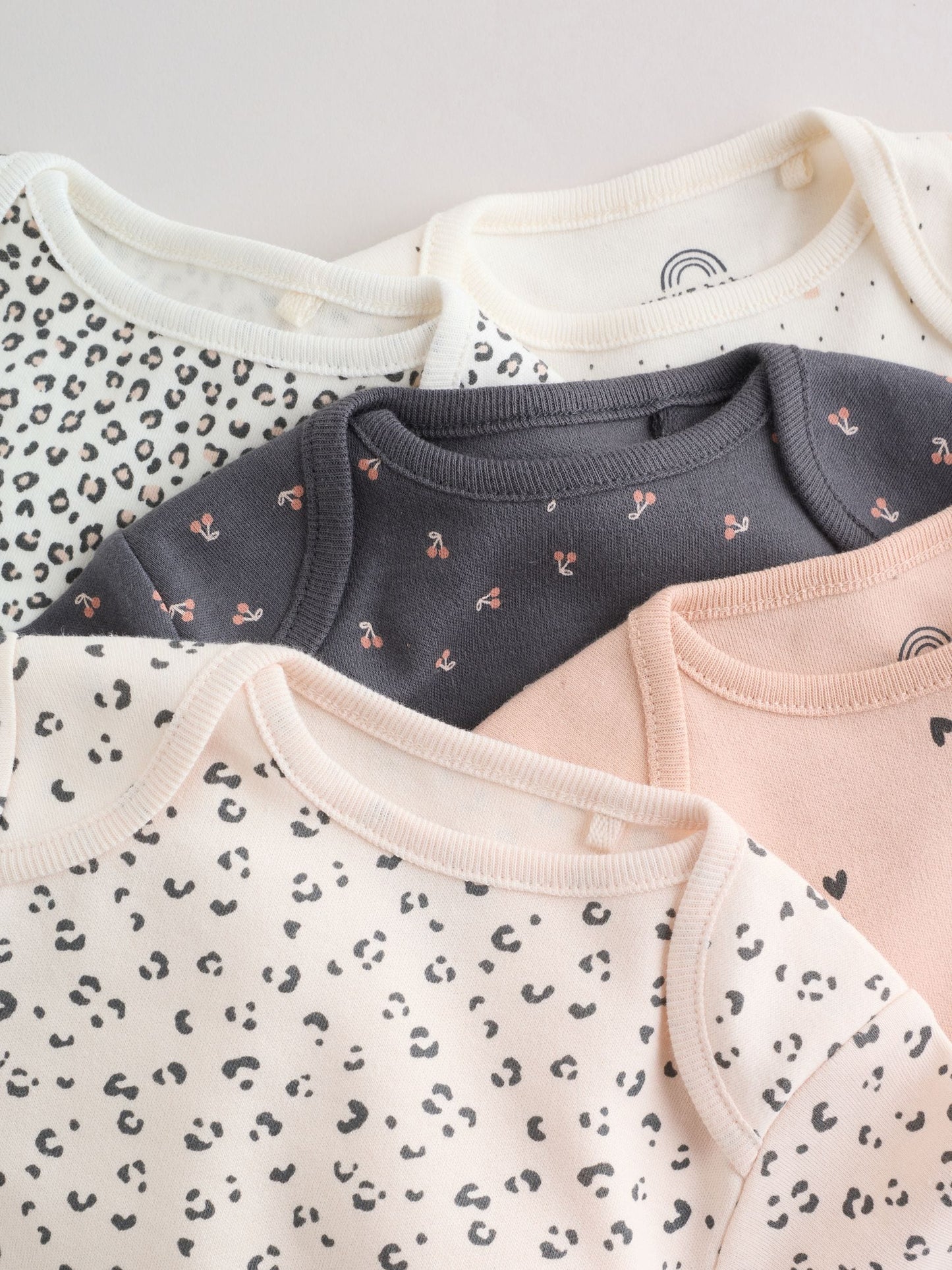 Neutral Short Sleeve Bodysuits 5 Pack image 3