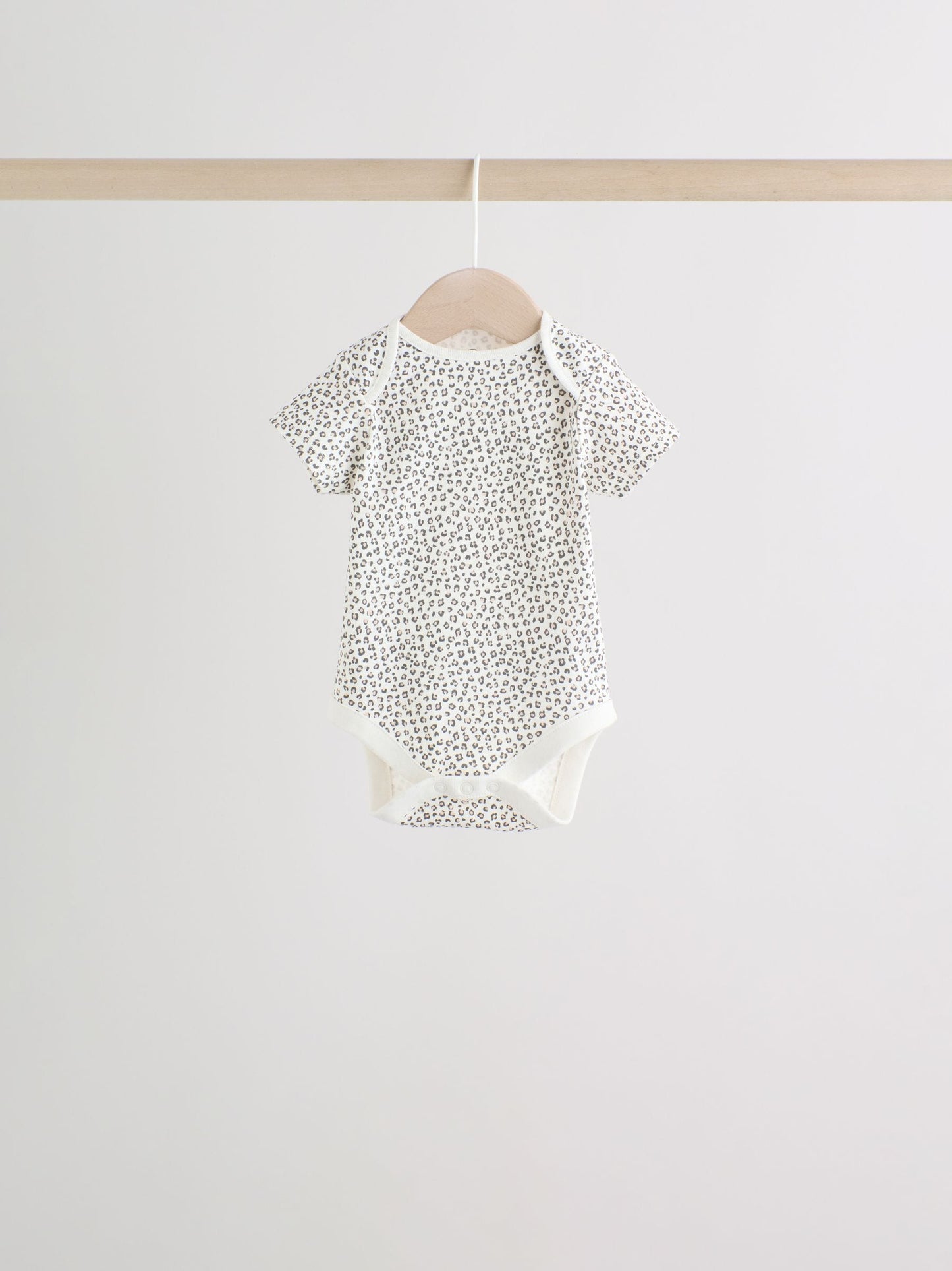 Neutral Short Sleeve Bodysuits 5 Pack image 6