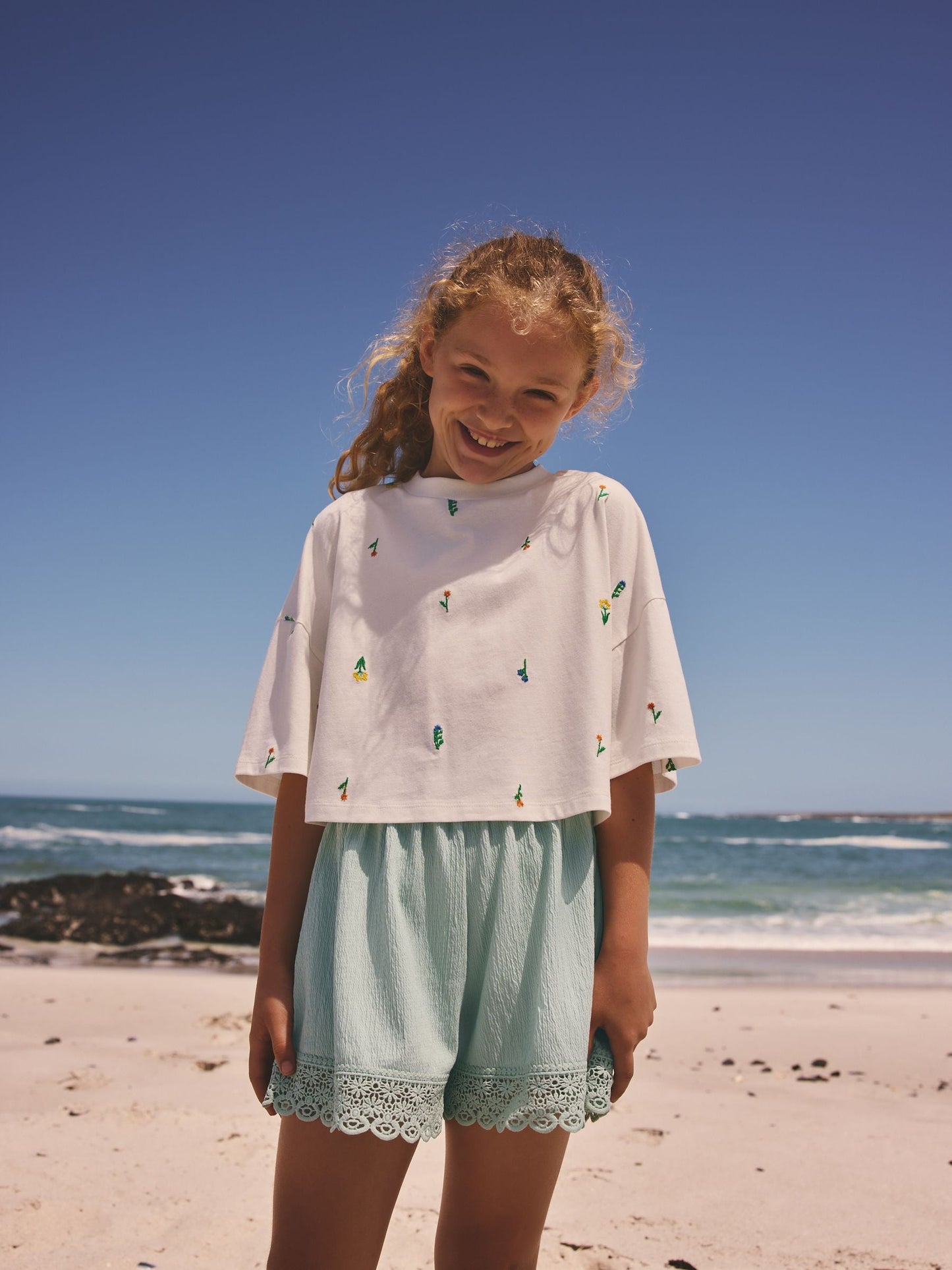 Dsiney Kidz - White Floral/Blue T-Shirt and Textured Shorts Set (3-16yrs) image 1
