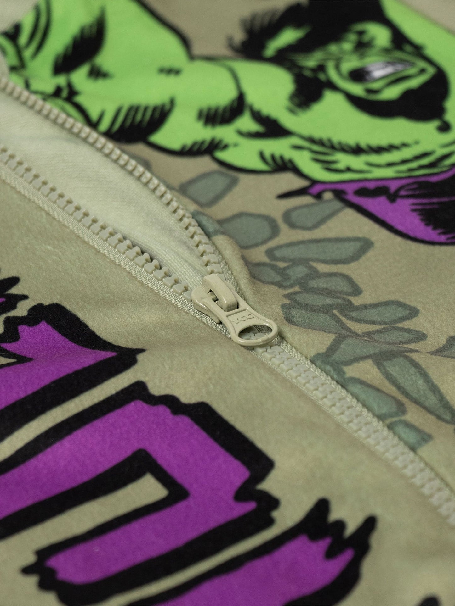 Vanilla Underground Green Marvel Hulk All-In-One image 6