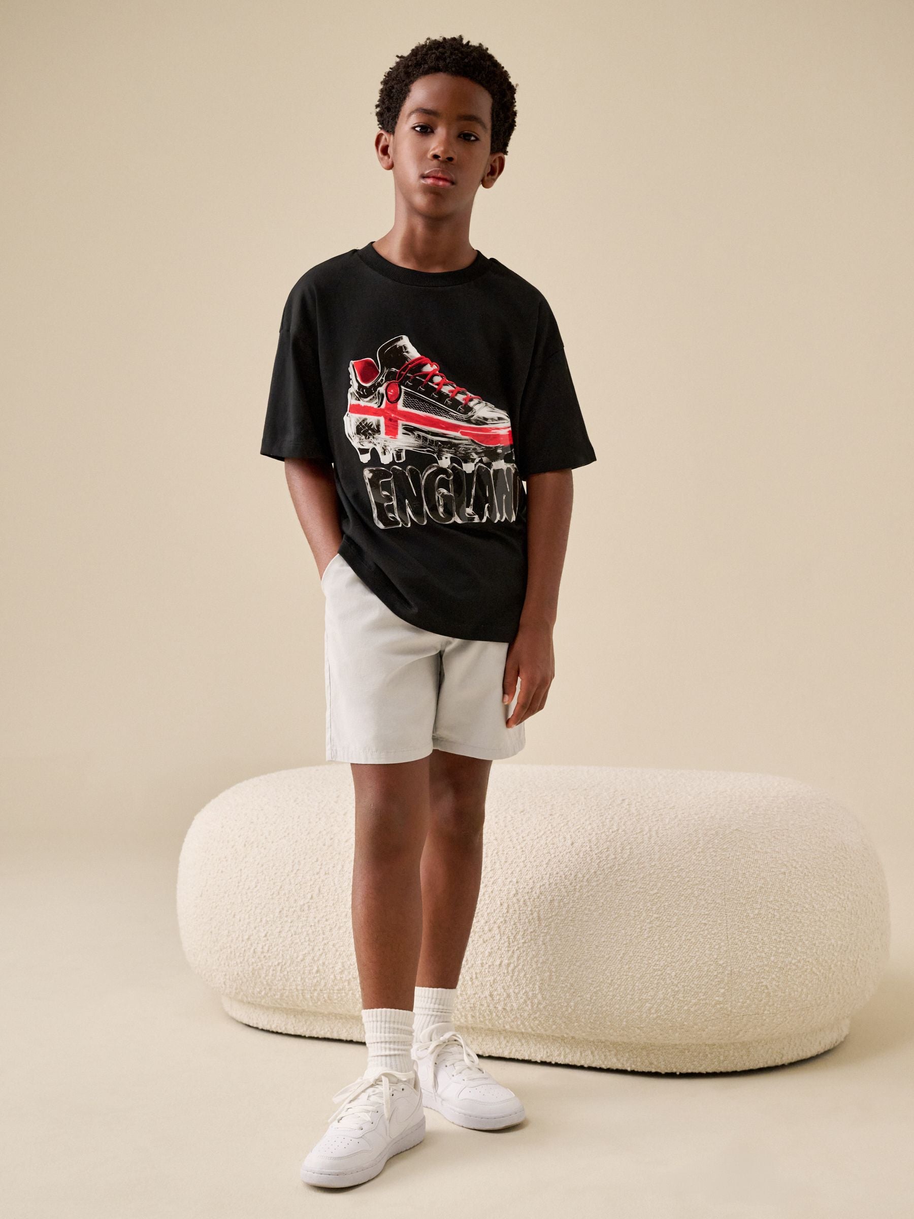 Dsiney Kidz - Black England Short Sleeve Graphic Football T-Shirt (3-16yrs) image 2