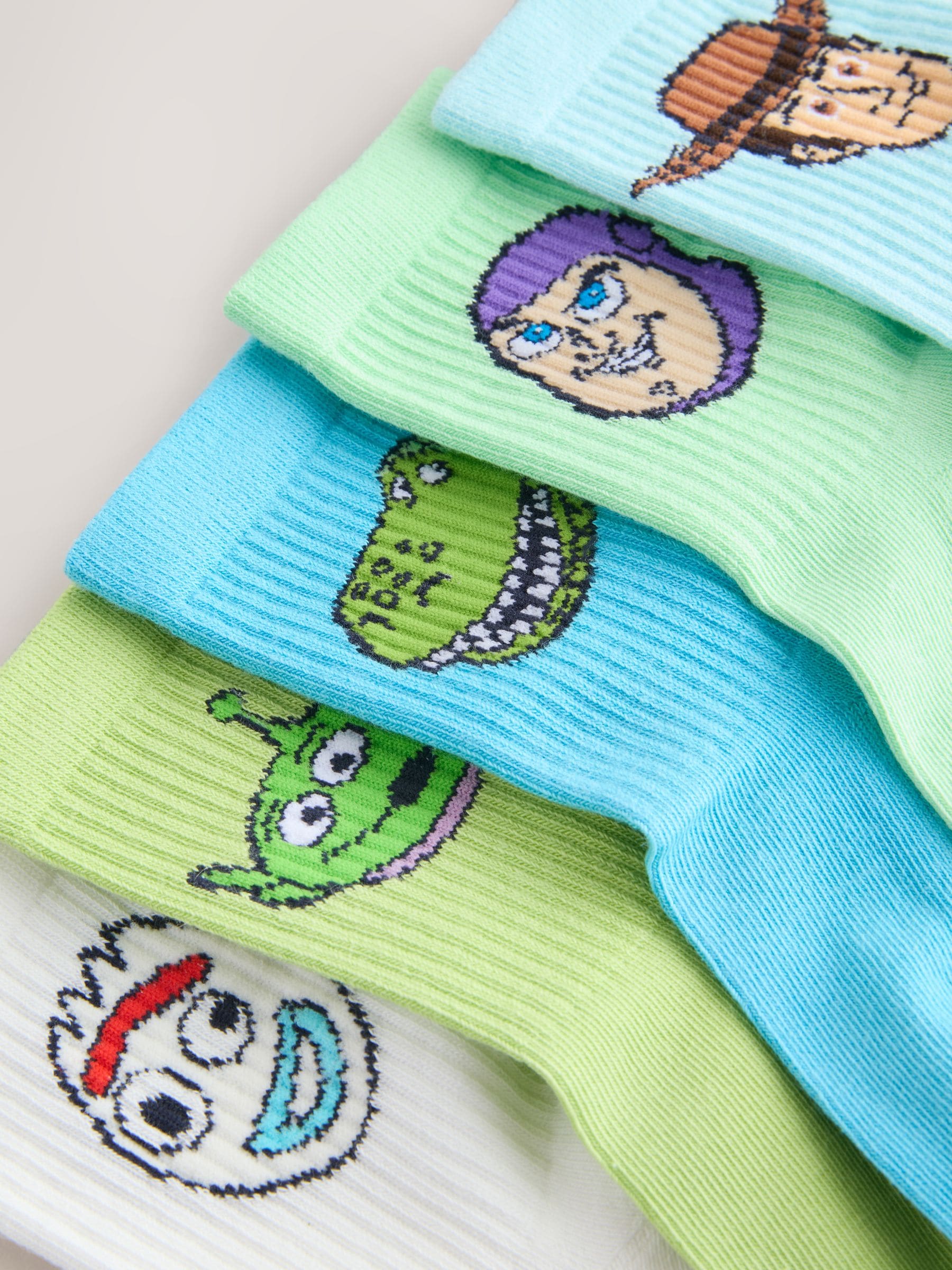 Dsiney Kidz - Toy Story License Cotton Rich Sports Socks 5 Pack image 2