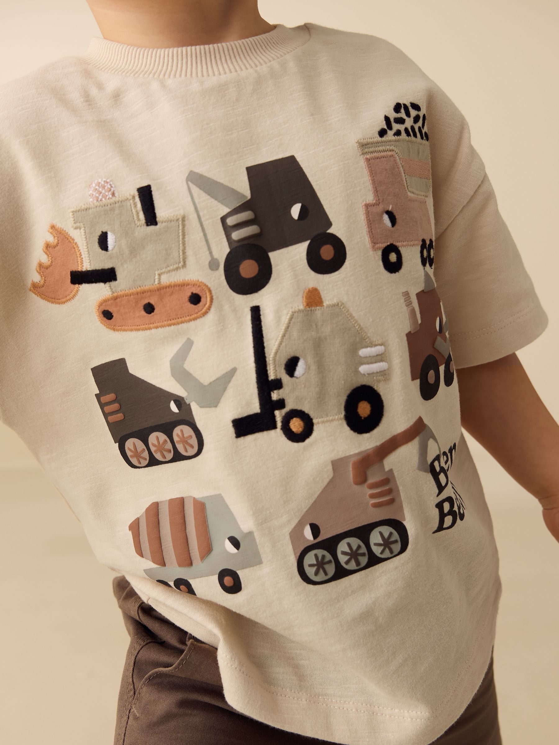White Neutral Diggers Short Sleeve Appliqué T-Shirt (3mths-7yrs) image 4
