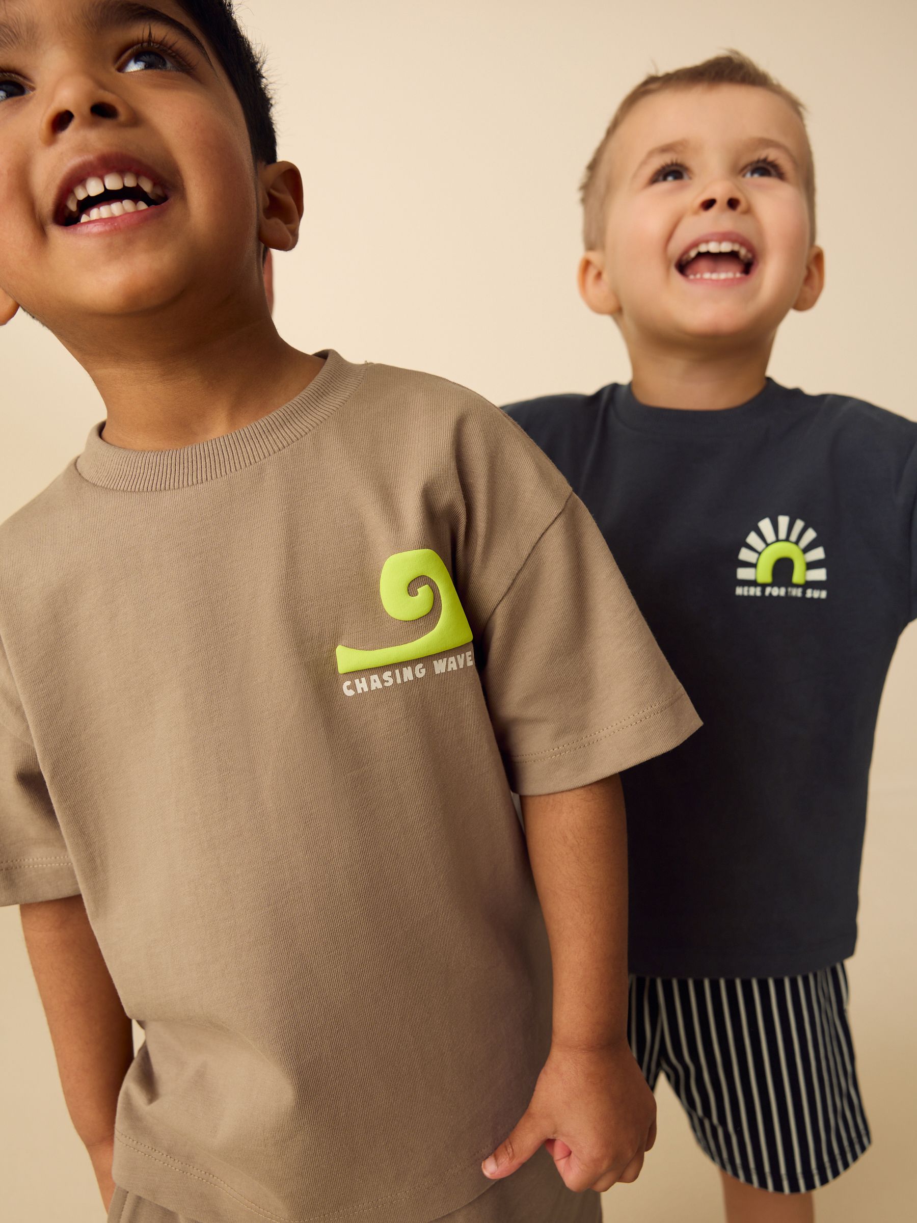 Black/Tan Waves Short Sleeve T-Shirt and Shorts Set 2 Pack (3mths-7yrs) image 4