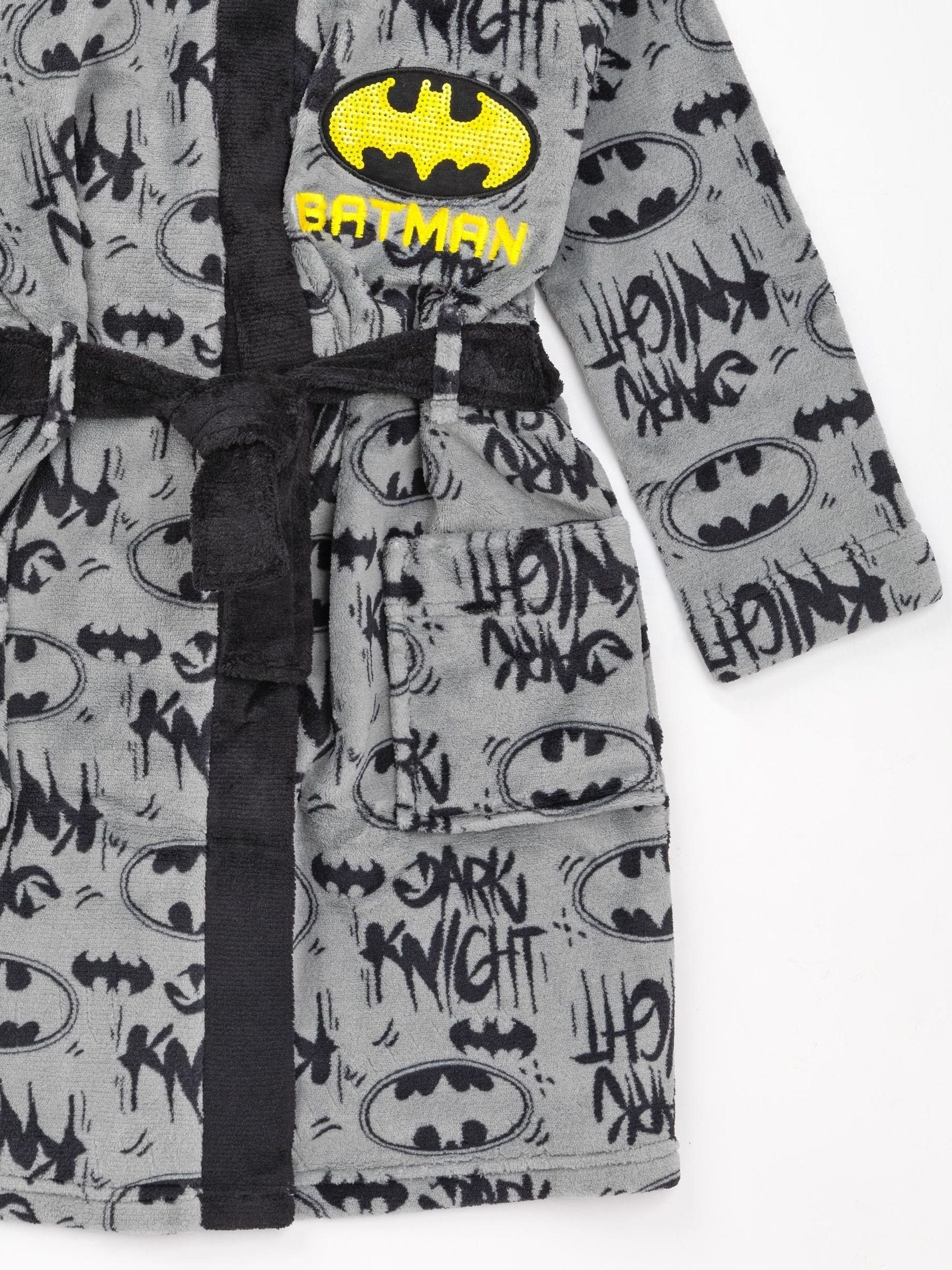 Dsiney Kidz - Vanilla Underground Grey DC Comics Batman All-Over Print Hooded Bathrobe image 3