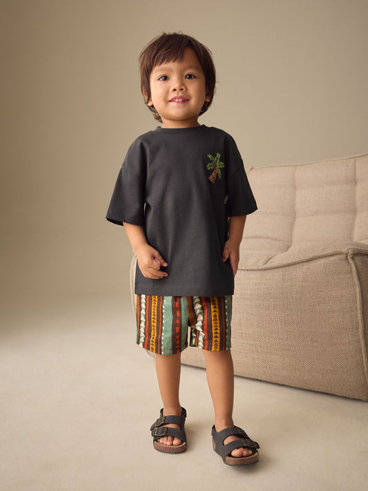 Charcoal Grey Printed Short Sleeve T-Shirt & Linen Blend Shorts Set (3mths-7yrs) image 3