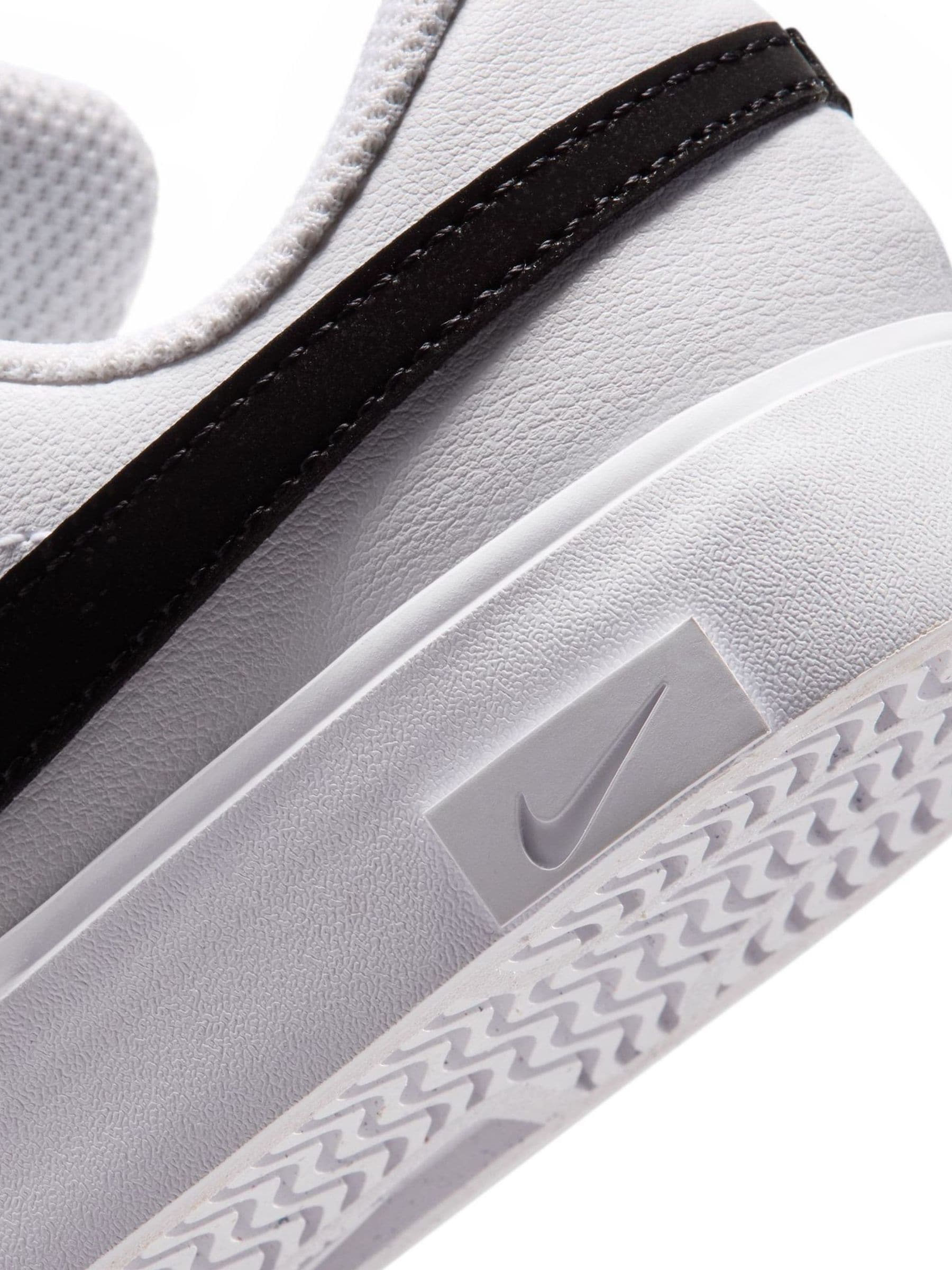 Nike White/Black Junior Tennis Essential Trainers image 8
