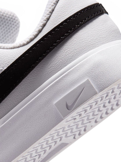 Nike White/Black Junior Tennis Essential Trainers image 8