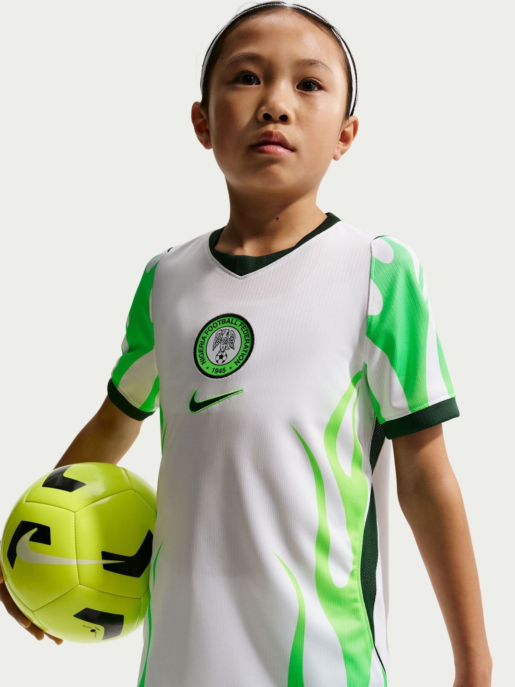 Dsiney Kidz - Nike Away Nigeria 2026 Stadium Football Shirt image 1