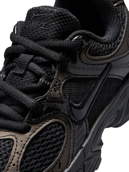 Nike Black Junior V5 Runner Trainers image 7