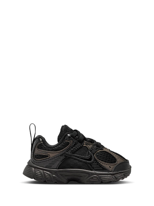 Nike Black Infant V5 Runner Trainers image 1