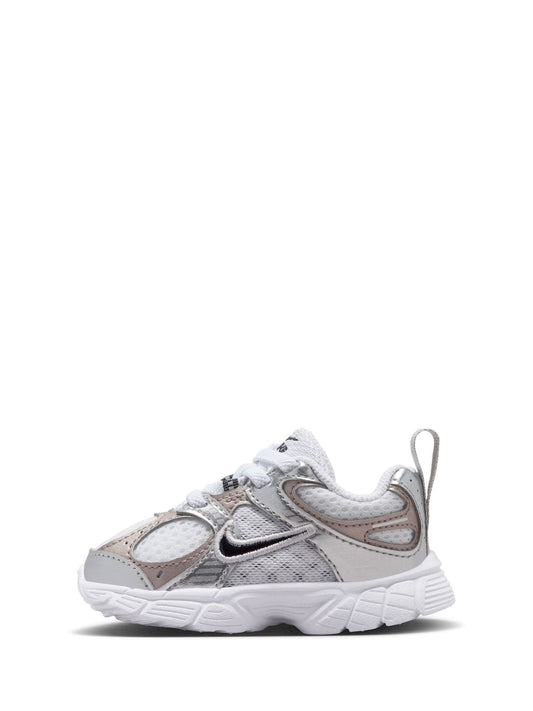 Nike White/Black Infant V5 Runner Trainers image 2