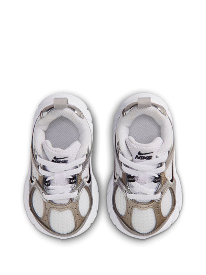 Nike White/Black Infant V5 Runner Trainers image 4