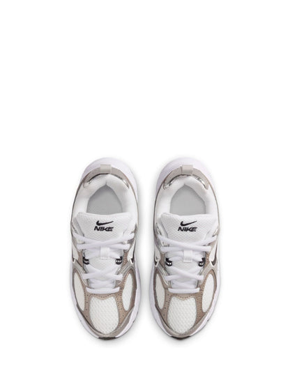 Nike White/Black Junior V5 Runner Trainers image 6