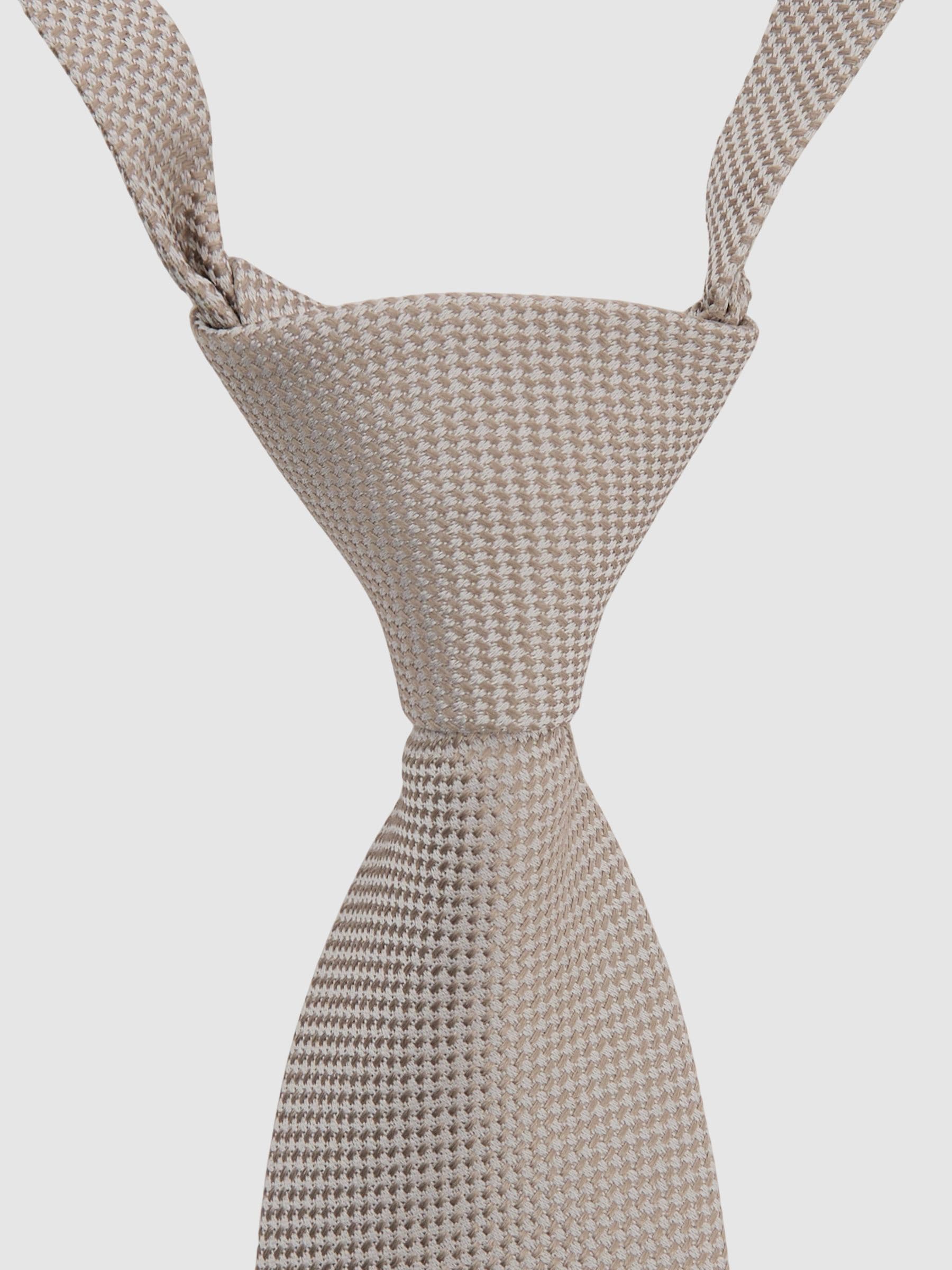 Reiss Champagne Ceremony 9-13 yrs Boys Silk Textured Tie image 1