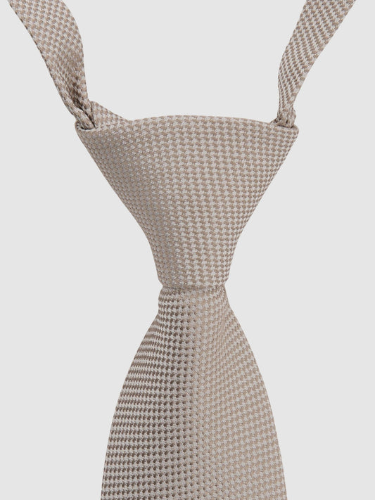 Reiss Champagne Ceremony 9-13 yrs Boys Silk Textured Tie image 1
