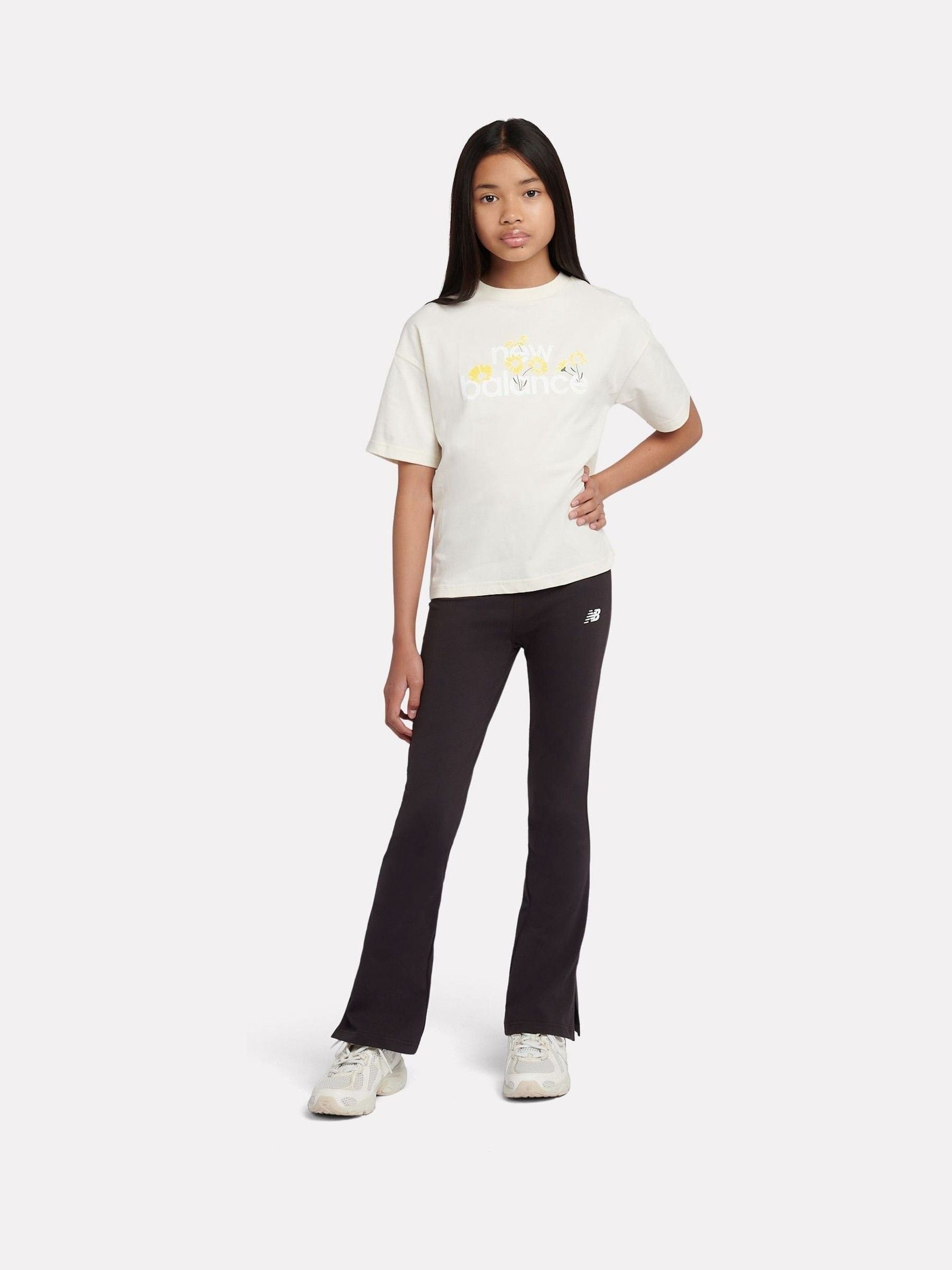 Dsiney Kidz - New Balance Natural Flower Graphic T-Shirt & Flare Leggings Set image 1