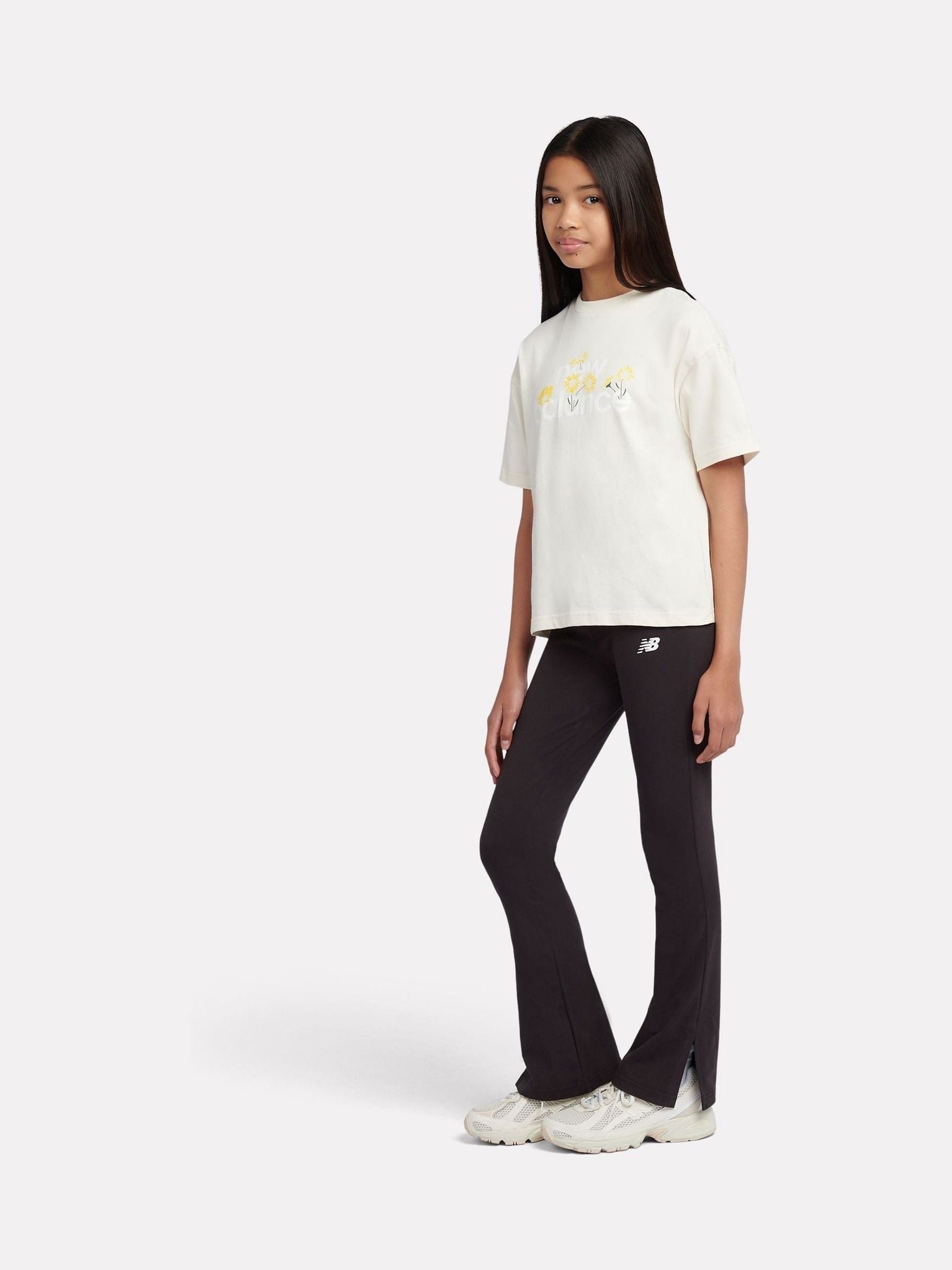 Dsiney Kidz - New Balance Natural Flower Graphic T-Shirt & Flare Leggings Set image 2