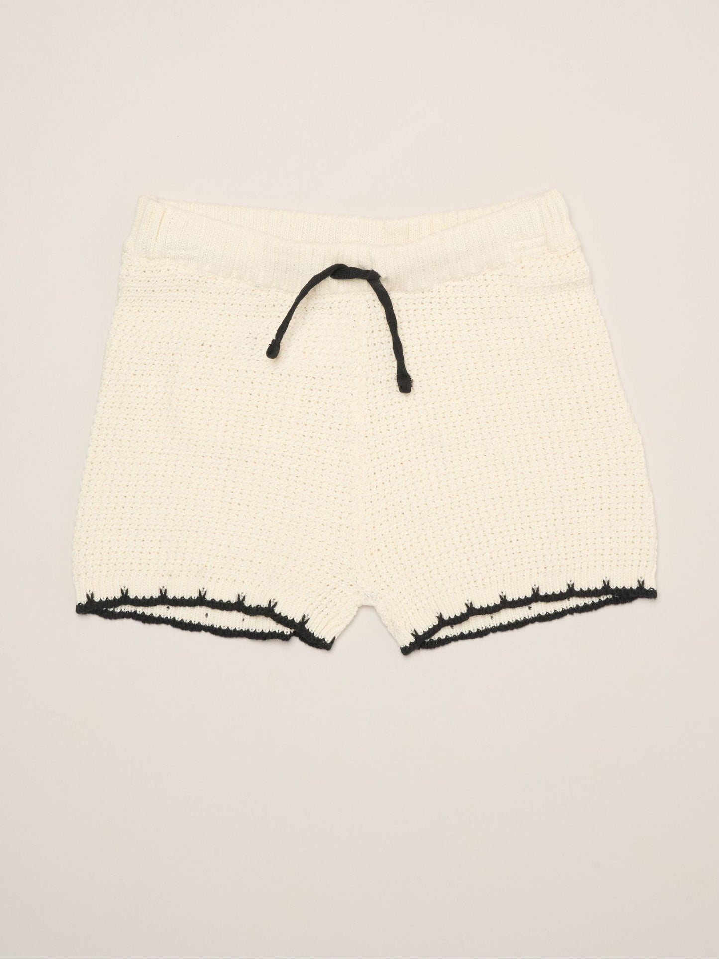 Miss White Retro Crochet Set With Vest Top, Shorts & Bag 3 Piece image 4