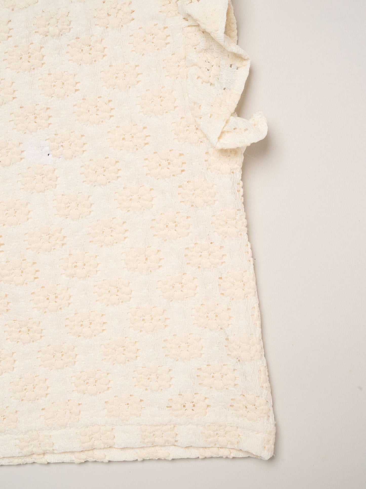Miss White Textured Top Shorts And Scrunchie Outfit Set image 4