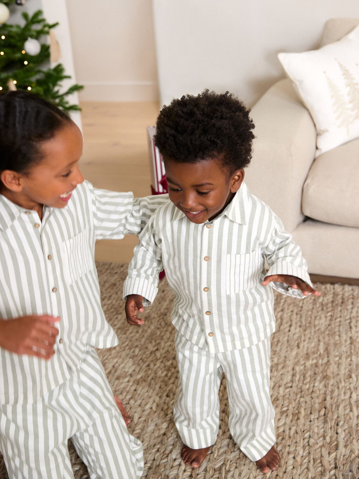 Green Hedben Stripe Yard Christmas Matching Family Pyjamas (9mths-16yrs) - image 3