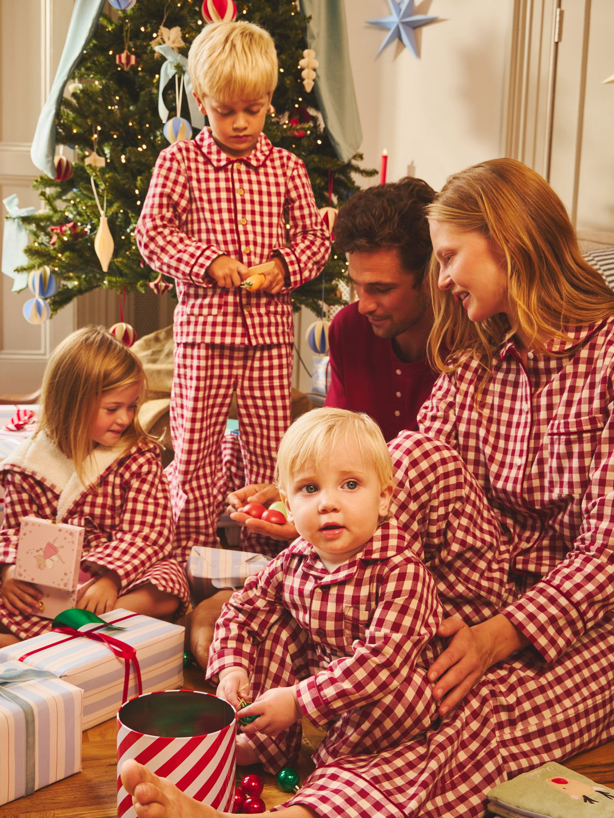 JoJo Maman Bébé Burgundy Gingham Christmas Woven Pyjamas - image 2