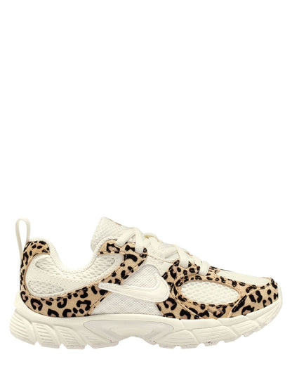 Nike Animal Print Junior V5 Runner Trainers - image 1