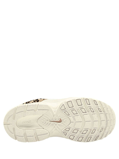 Nike Animal Print Junior V5 Runner Trainers - image 3