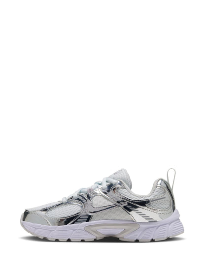 Nike White/Silver Junior V5 Runner Trainers - image 3