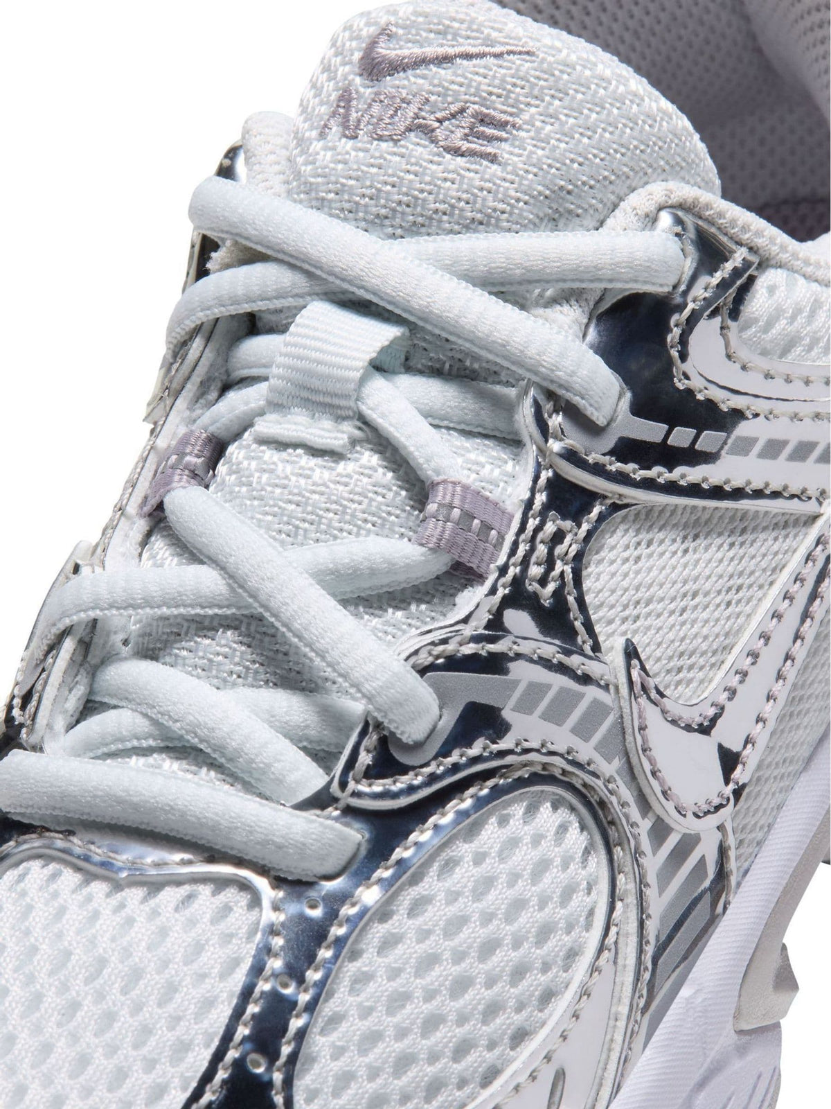 Nike White/Silver Junior V5 Runner Trainers - image 6