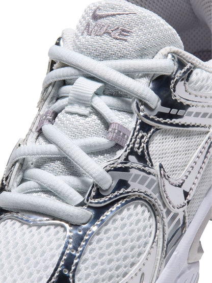 Nike White/Silver Junior V5 Runner Trainers - image 6