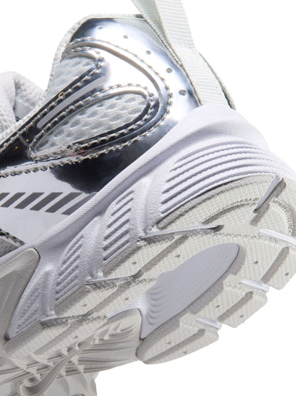 Nike White/Silver Junior V5 Runner Trainers - image 7