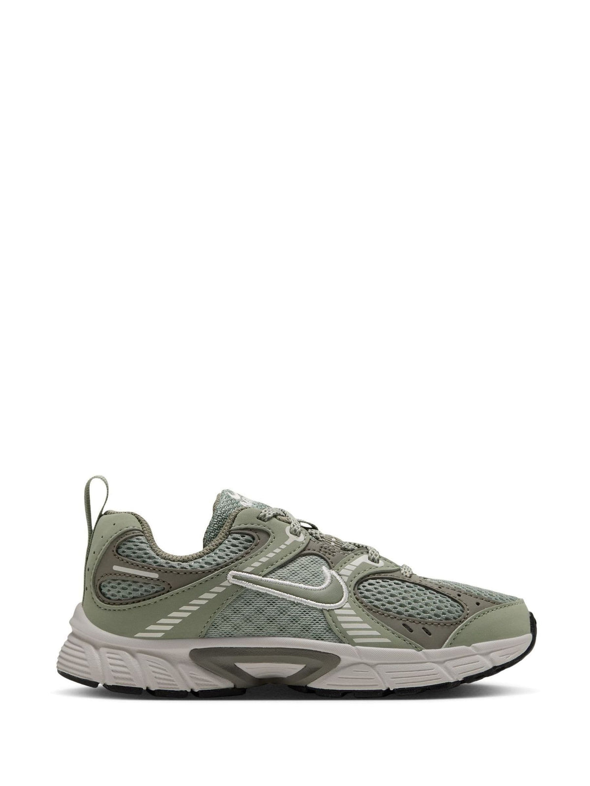 Nike Green Junior V5 Runner Trainers - image 1