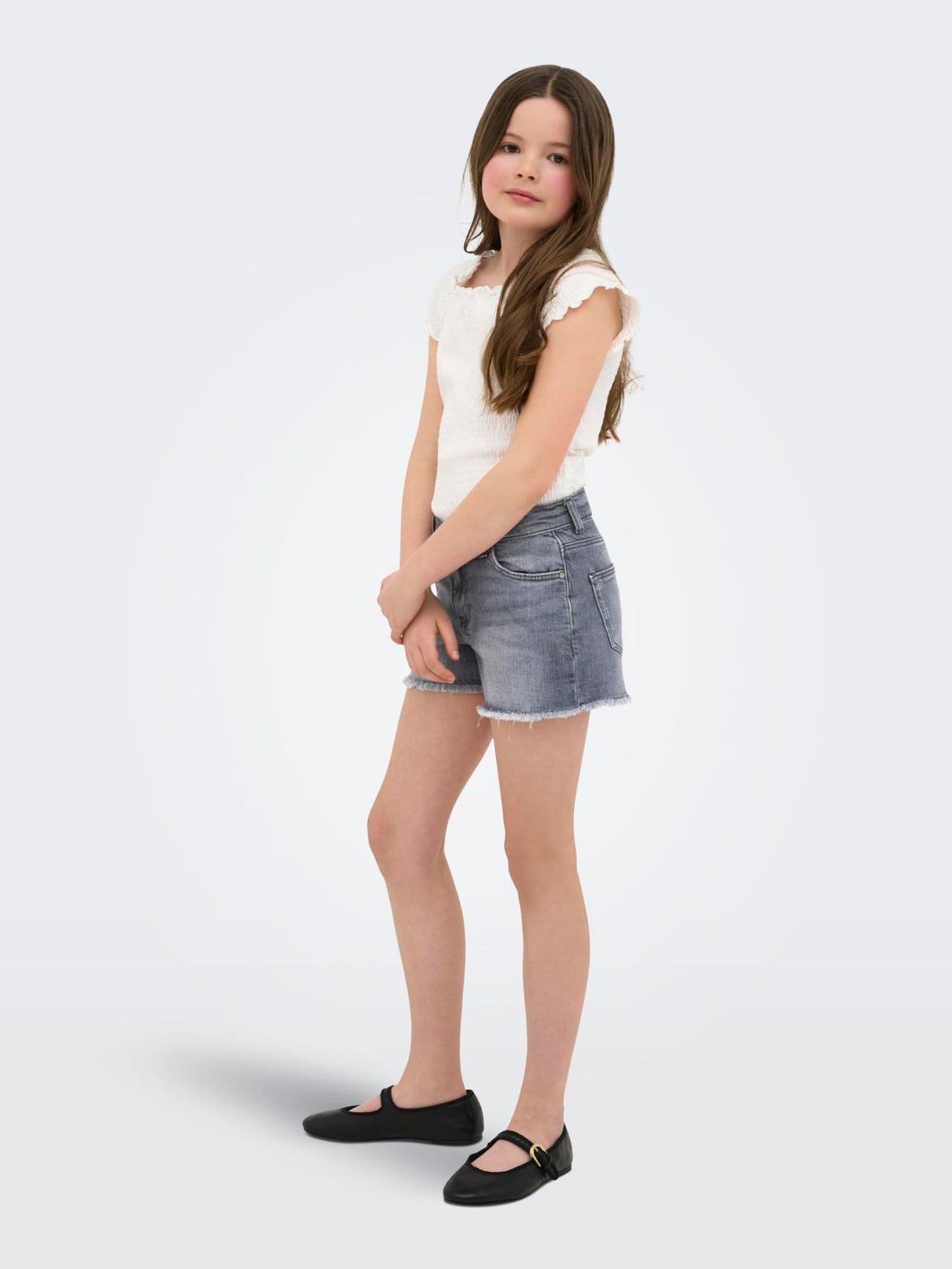 Dsiney Kidz - ONLY KIDS Grey Vintage Wash Denim Shorts With Raw Hem image 4