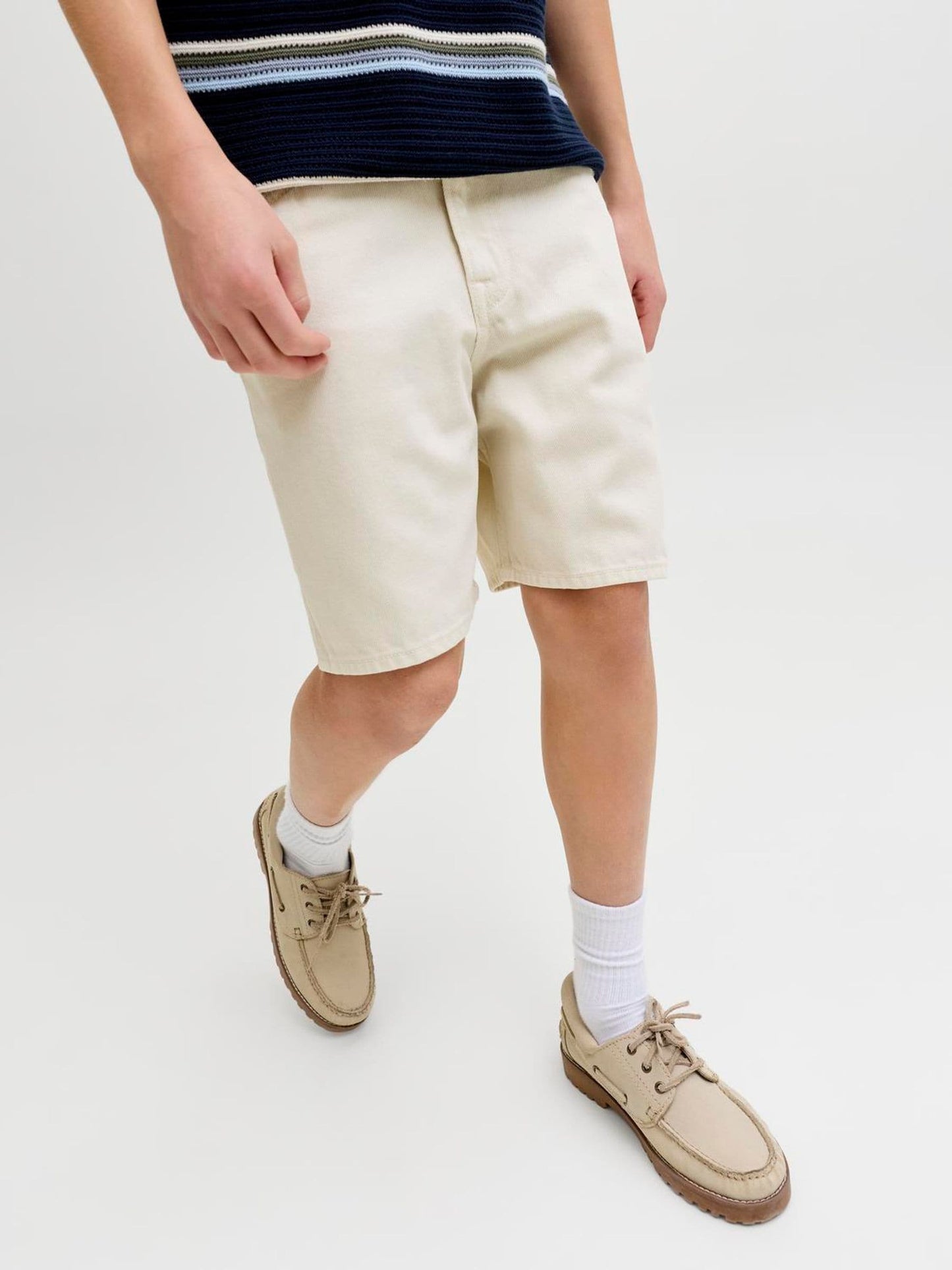 Dsiney Kidz - JACK & JONES JUNIOR Sand Neutral Relaxed Fit Denim Shorts image 1