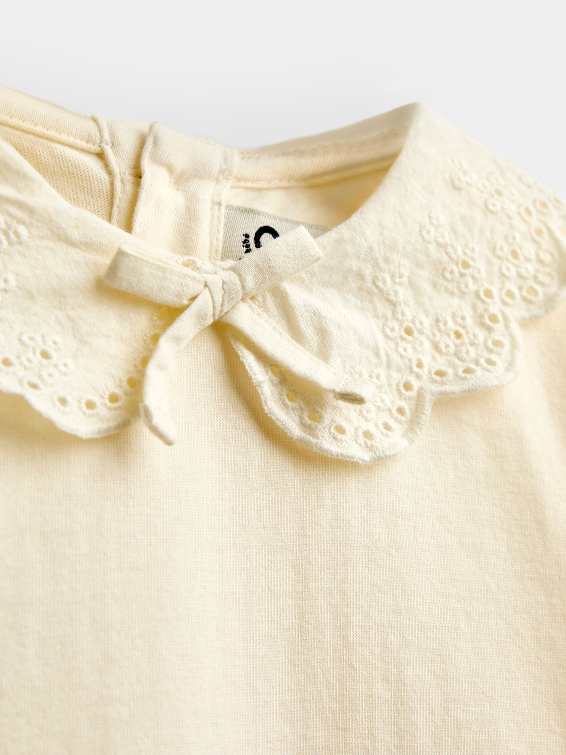 Dsiney Kidz - JoJo Maman Bébé Ivory Broderie Collar Top image 3